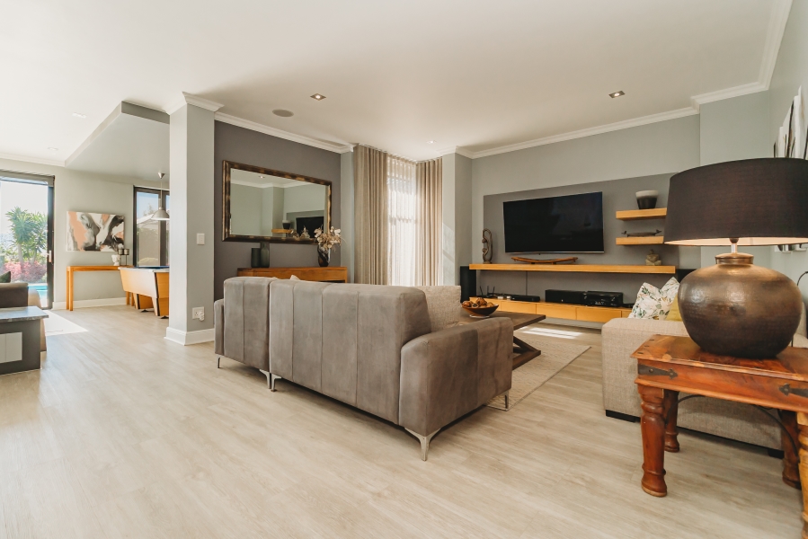 4 Bedroom Property for Sale in Herolds Bay Western Cape